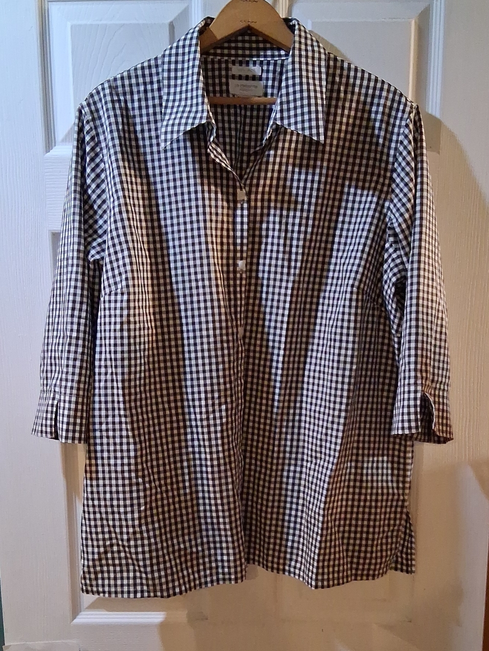 Liz Claiborne Black and White Gingham Button-Down Shirt 3/4 Sleeves